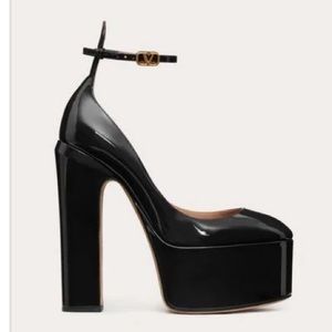 Valentino black patent leather platform pump in size 7